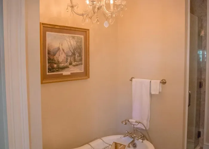 Blessings On State Bed & Breakfast 4*